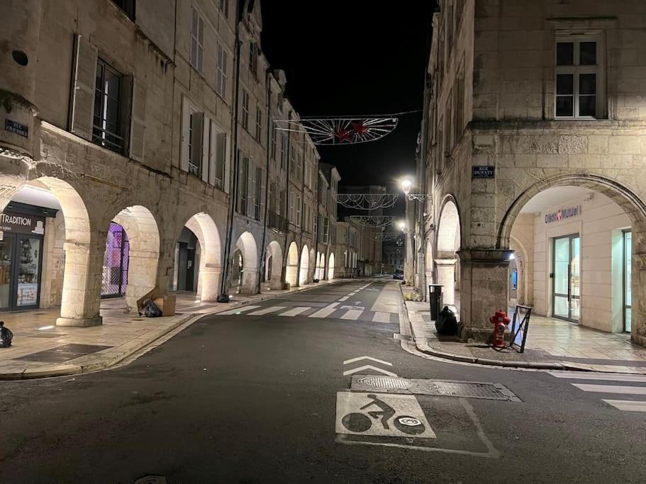 Apartamento Le Logis Des Templiers Vieux Port La Rochelle  Exterior foto